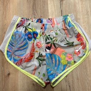 Nike size M dry fit shorts